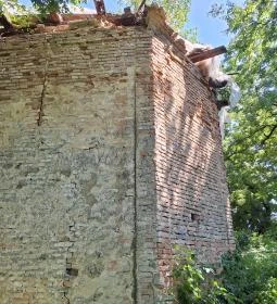 Nepomuki Szent János Templom rom