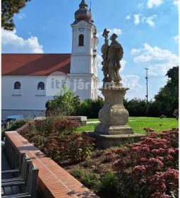 Nepomuki Szent János tihanyi szobra