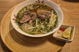 Nhi 1965 - Vietnamese Restaurant Budapest