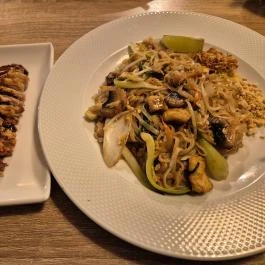 Nhi 1965 - Vietnamese Restaurant Budapest - Étel/ital