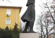 Nő pálmaággal Székesfehérvár