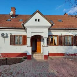 Noble's Étterem Nemesnép - Külső kép