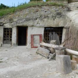 Noszvaji barlanglakások Noszvaj - Külső kép