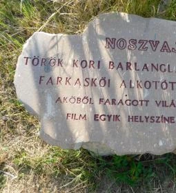 Noszvaji barlanglakások