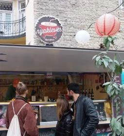 Nyakleves Soup Truck