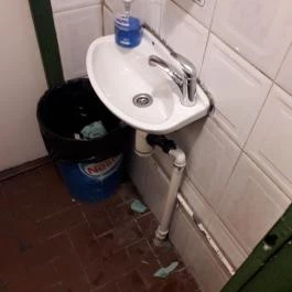 Nyárfás Kávéház Budapest - Mosdó