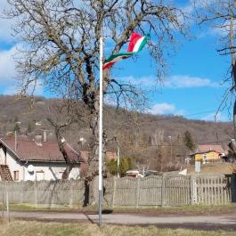 Nyilazó lovas szobor, Verőce - Egyéb