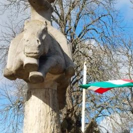 Nyilazó lovas szobor, Verőce - Egyéb