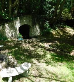 Óbudavári Mosóház & Szent Márton Pihenőpark