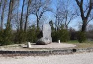 Óceánrepülés emlékmű Felcsút