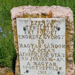 Óceánrepülés emlékmű, Felcsút - Egyéb