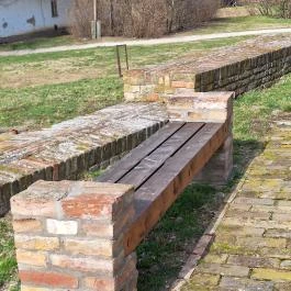 Óföldeáki Erődtemplom, Óföldeák - Egyéb