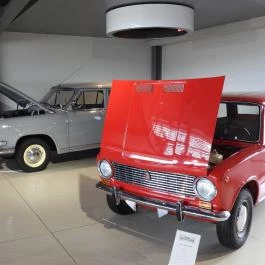 Old Car Museum, Kiskőrös - Egyéb