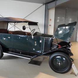 Old Car Museum, Kiskőrös - Egyéb