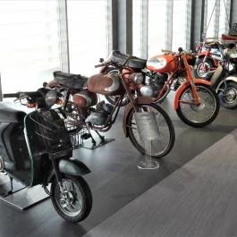 Old Car Museum, Kiskőrös - Egyéb