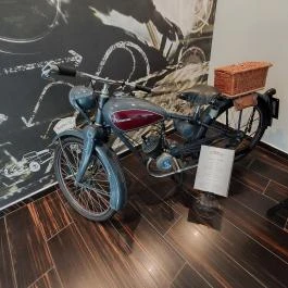 Old Car Museum, Kiskőrös - Egyéb