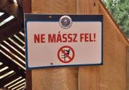 Ölelő ember Rakamaz