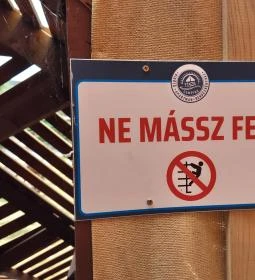 Ölelő ember