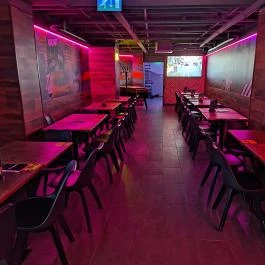 Ugar Brewpub Budapest - Belső