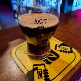 Ugar Brewpub Budapest - Étel/ital