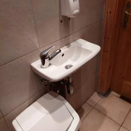 Öreg Favágó Kocsmája Tarján - Mosdó