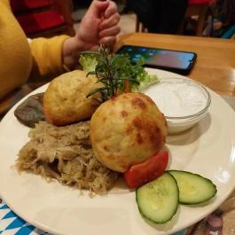 Öreg Favágó Kocsmája Tarján - Étel/ital