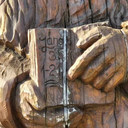 Öregasszonyok Bibliával Iszkaszentgyörgy - Külső kép