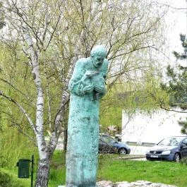 Öregember, Gyermely - Egyéb