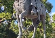 Örkény vitéz szobra Örkény