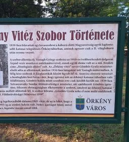 Örkény vitéz szobra