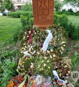 Örmény szent kereszteskő