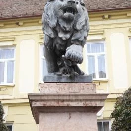 Oroszlán szobor Szigetvár - Külső kép