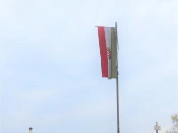 Ország-zászló Szolnok