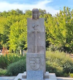 241. legjobb látnivaló: Országzászló-emlékmű