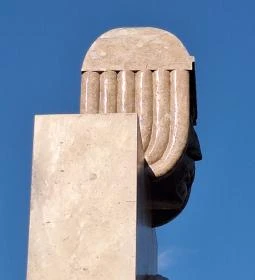 Országzászló-emlékmű