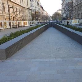Az Összetartozás emlékhelye Budapest - Külső kép
