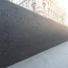 Az Összetartozás emlékhelye , Budapest - Egyéb