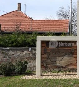 Összetartozás emlékmű