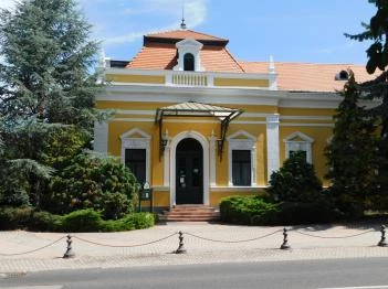 Ötösfogat Étterem Bábolna