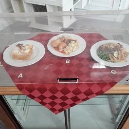 Ötösfogat Étterem, Bábolna - Étel/ital