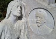 Ottava család emlékműve Révfülöp