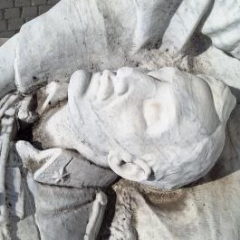 Ottava család emlékműve Révfülöp - Egyéb