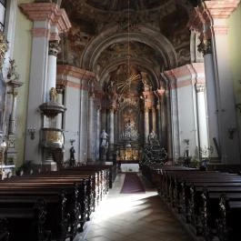 Páduai Szent Antal-templom Eger - Belső