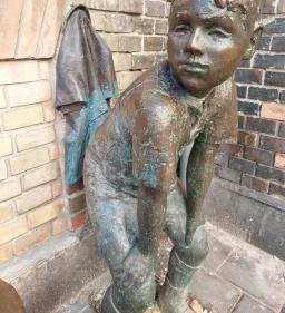 Pál utcai fiúk szobra