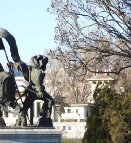 Pálffy Miklós & Schwarzenberg Adolf szobra