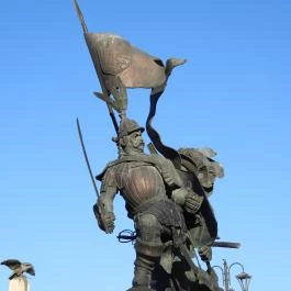 Pálffy Miklós & Schwarzenberg Adolf szobra Győr - Külső kép