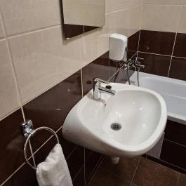 Pálinka Tanya Tuzsér - Fürdőszoba