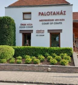 189. legjobb látnivaló: Palotaház - Mesterségek Udvara