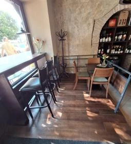 Pannonia Reformata Kávézó & Vinotéka