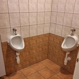 Pannónia Vendéglő Solt - Mosdó